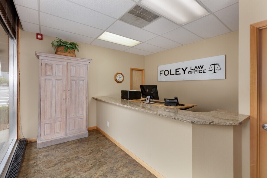 More Photos Of 1111 Broadway St, Vancouver Loft Creative Space For Sale