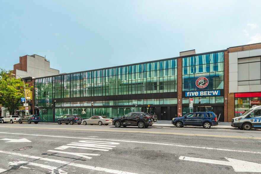 More Photos Of 262 Atlantic Ave, Brooklyn Storefront For Sale