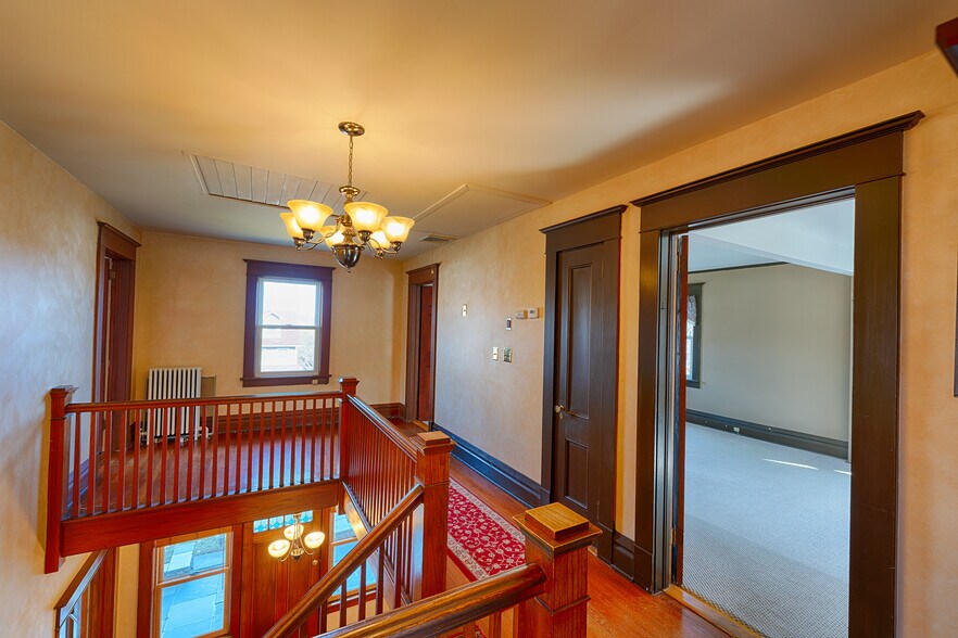 More Photos Of 105 Gleneida Ave, Carmel Office For Sale