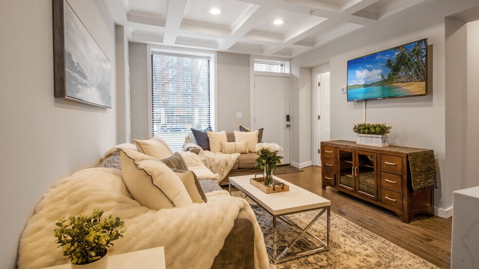 More Photos Of 1414 Pennsylvania Ave SE, Washington Apartments For Sale