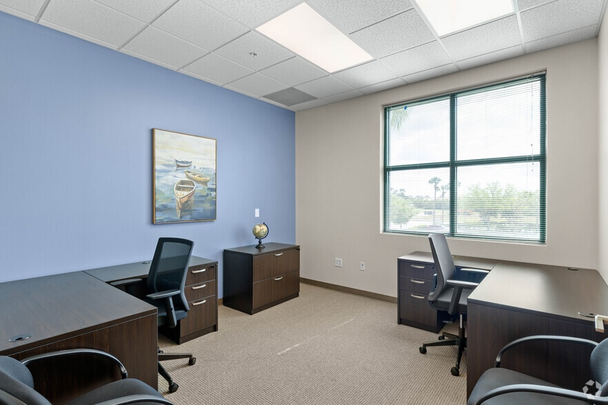 More Photos Of 1860 SW Fountainview Blvd, Port Saint Lucie Office For Lease