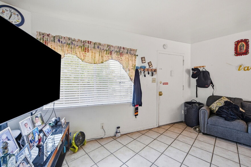 More Photos Of 3050-3058 Davis St, Oakland Apartments For Sale