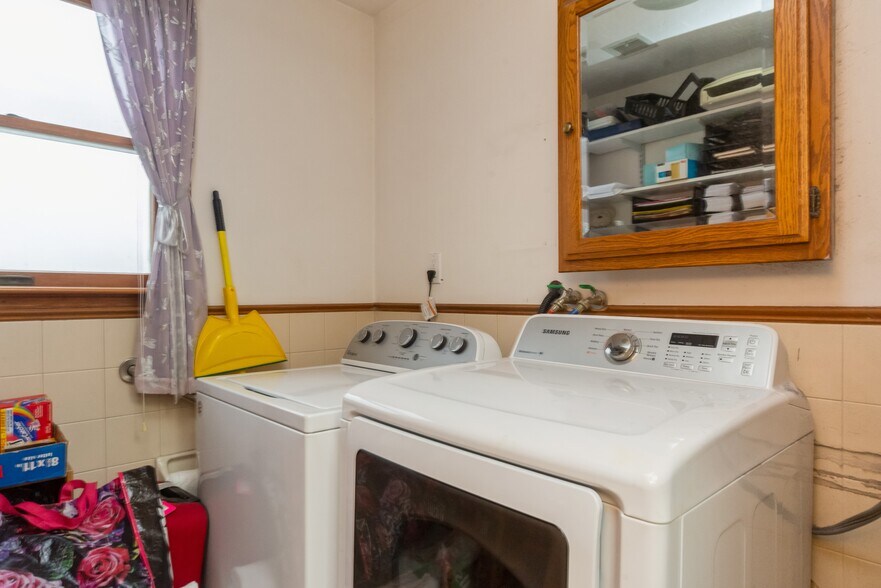 More Photos Of 205 Walnut St, Framingham Office Residential For Sale