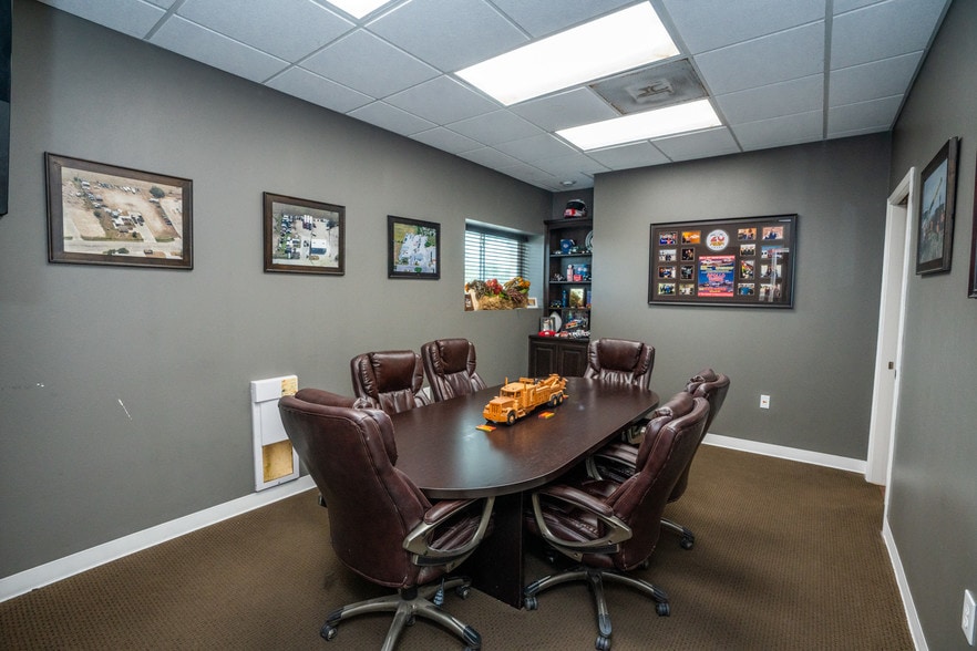 More Photos Of 6342 Harwick Dr, Corpus Christi Service For Lease