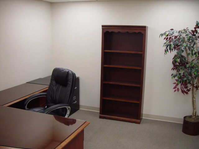 More Photos Of 855 Springfield Hwy, Goodlettsville Showroom For Lease