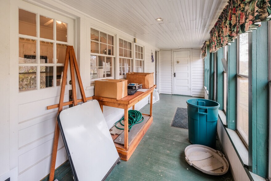 More Photos Of 163 Old Buncombe Rd, Union Specialty For Sale