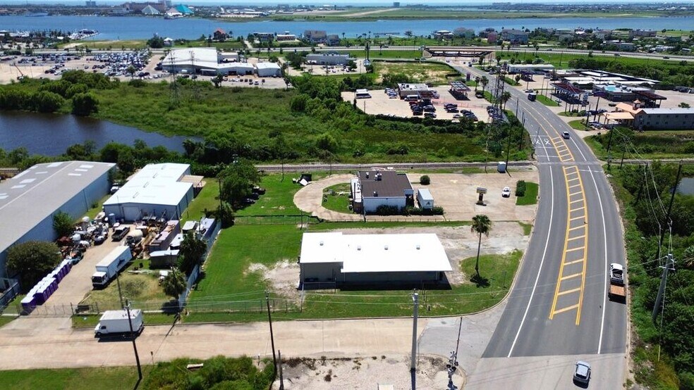 More Photos Of 8017 Harborside Dr, Galveston Loft Creative Space For Sale