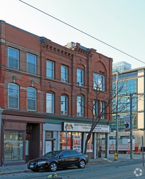More Photos Of 167 Queen St E, Toronto Storefront Retail Residential For Lease