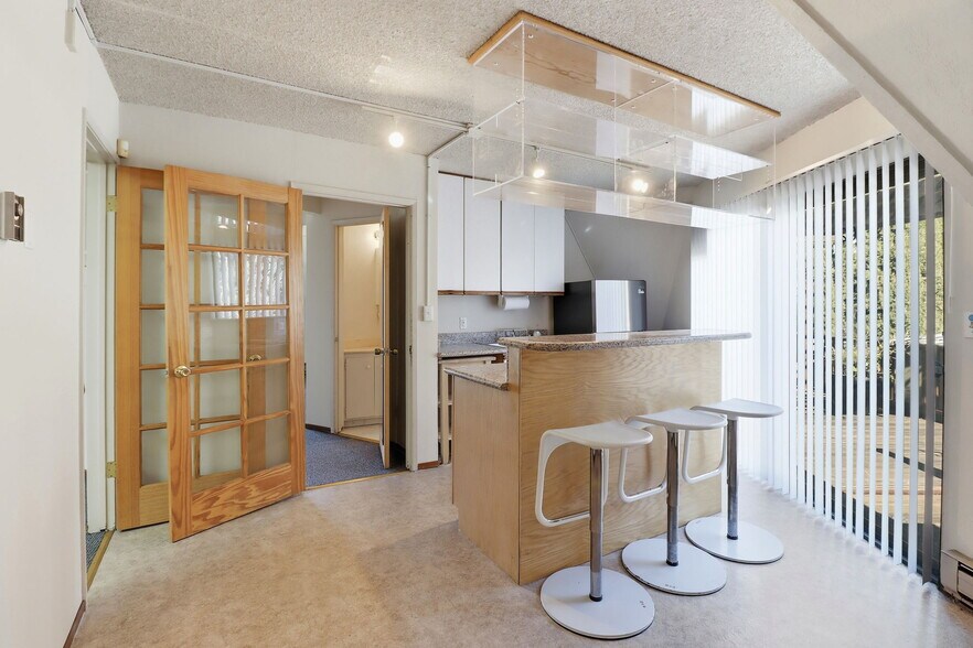 More Photos Of 702 Minnesota Ave, San Jose Medical For Sale