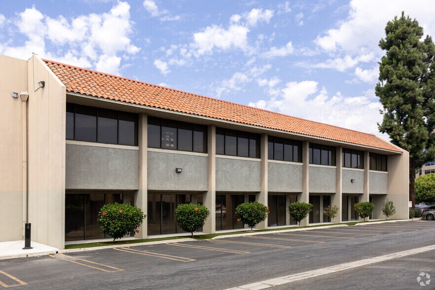 More Photos Of 9040 Telstar Ave, El Monte Office For Lease