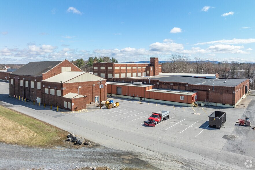 More Photos Of 305 W Commerce St, Chambersburg Industrial For Sale