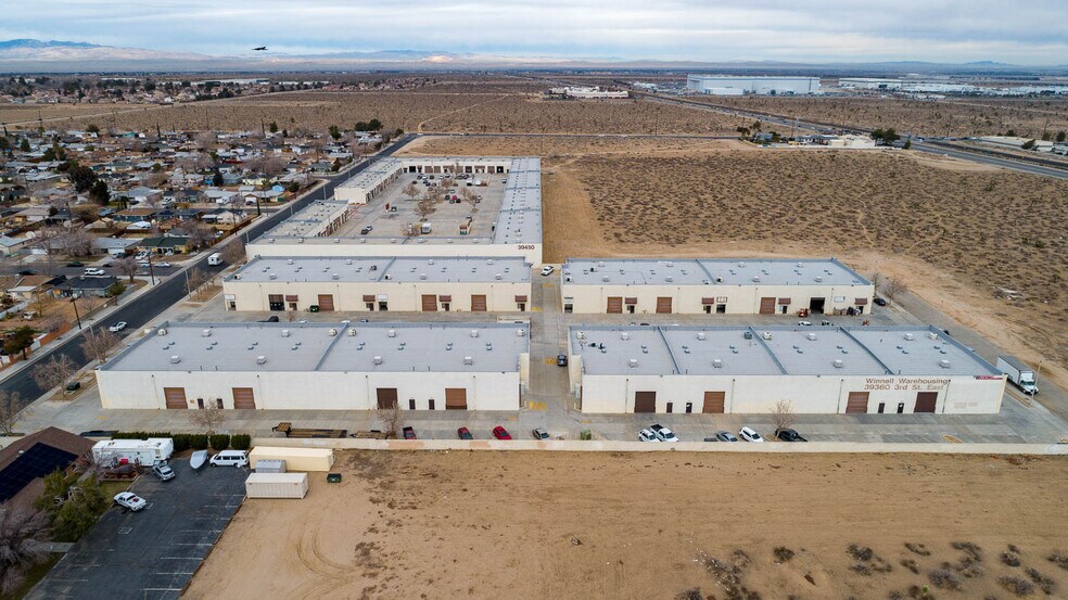 More Photos Of 39360 3rd St E, Palmdale Warehouse For Lease