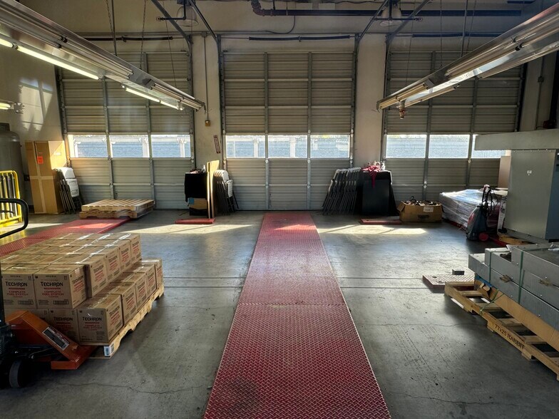 More Photos Of 5215 Redwood Dr, Rohnert Park Auto Repair For Lease