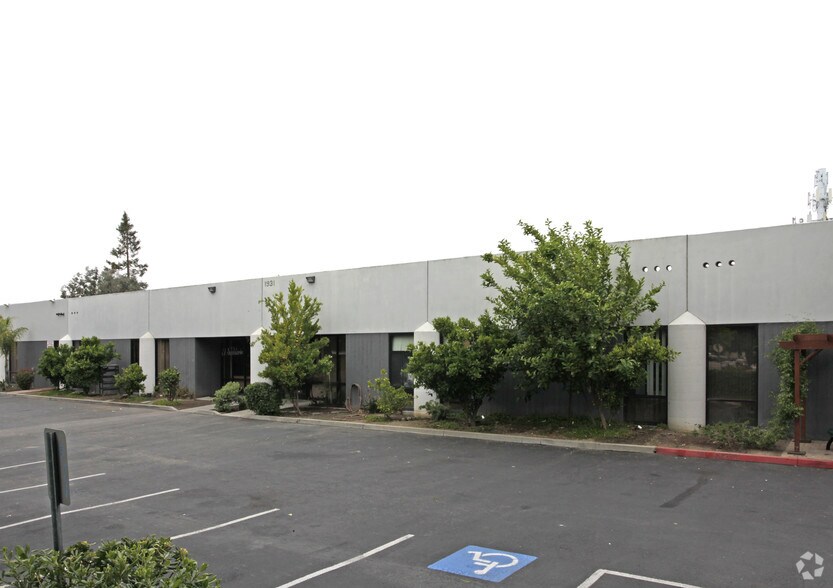 Primary Photo Of 1931-1935 Las Plumas Ave, San Jose Warehouse For Sale