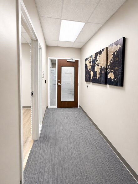 More Photos Of 9723 Northcross Center Ct, Huntersville Office For Lease
