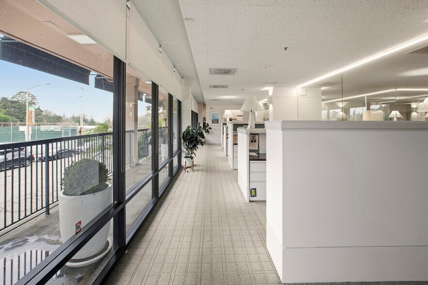 More Photos Of 1900 Mountain Blvd, Oakland Office For Sale