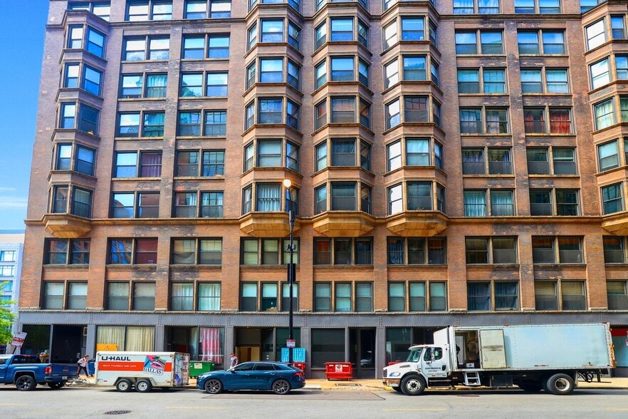 More Photos Of 423-439 S Dearborn St, Chicago Apartments For Lease