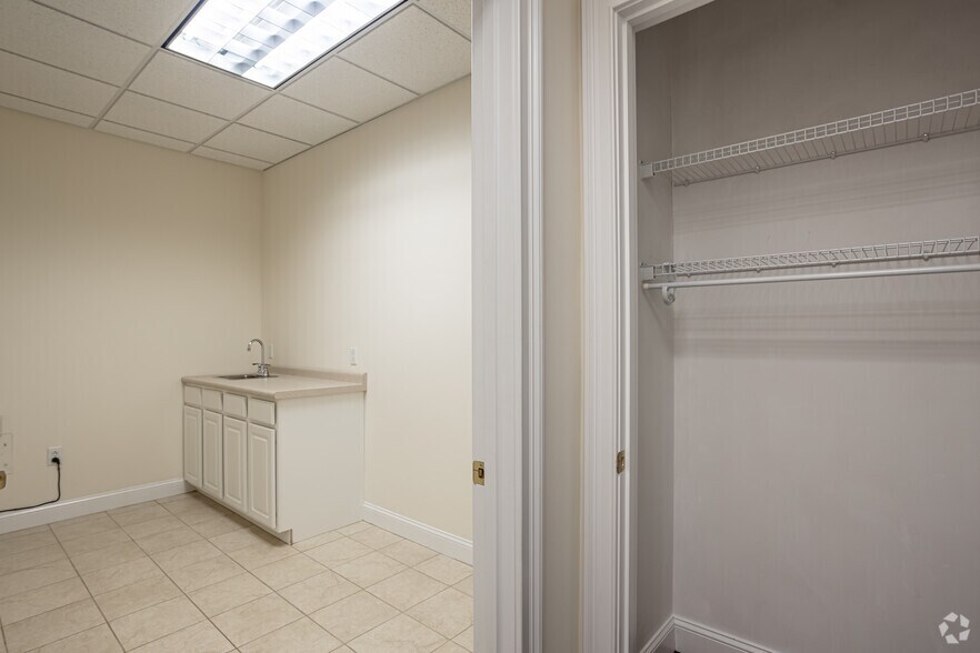 More Photos Of 45 Lyman St, Westborough Medical For Lease