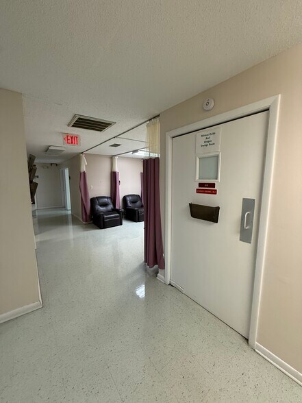 More Photos Of 28960 US Highway 19 N, Clearwater Medical For Sale