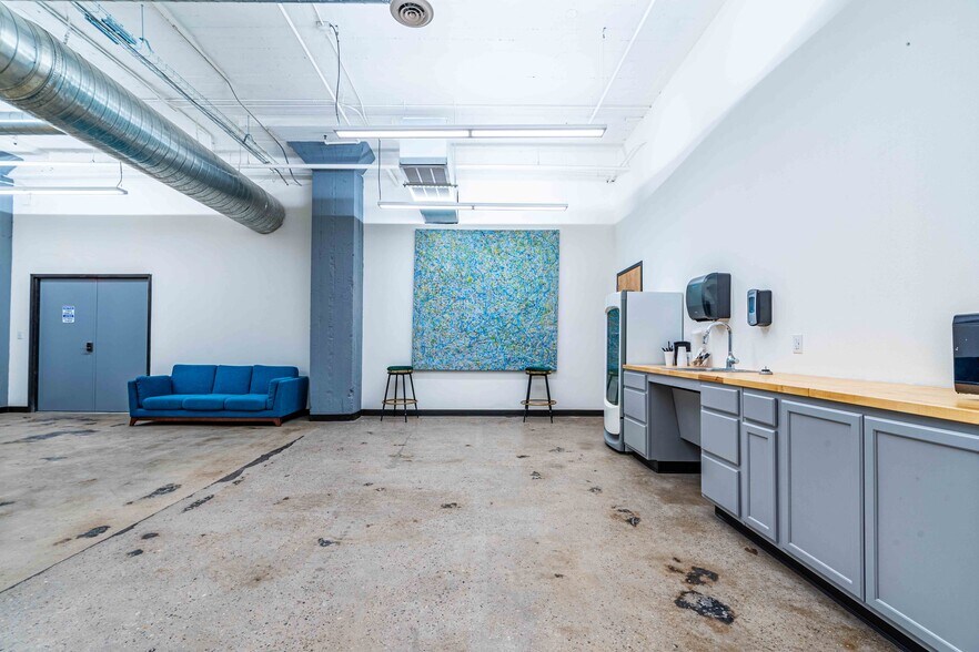 More Photos Of 1601 Magoffin Ave, El Paso Office Residential For Lease