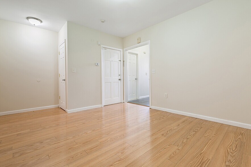 More Photos Of 254 Van Horne St, Jersey City Apartments For Sale