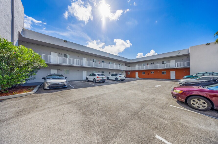 More Photos Of 750 SW 2nd St, Miami Apartments For Sale