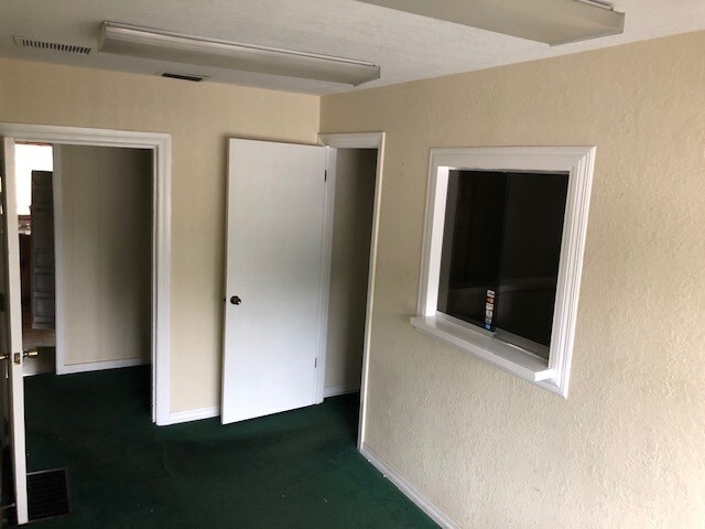 More Photos Of 531 Dog Track Rd, Longwood Office For Sale