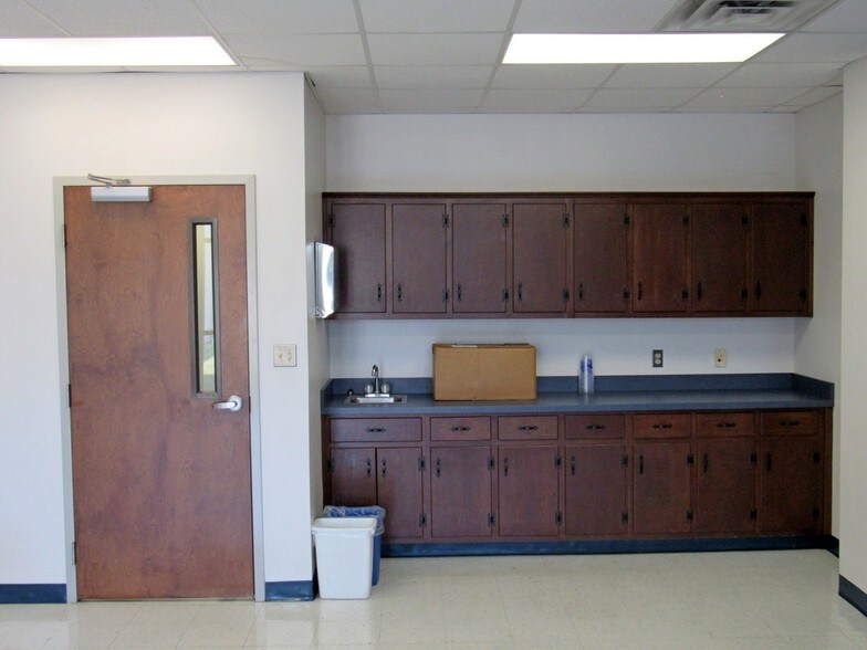More Photos Of 2525 Hougton Ave, South Boston Manufacturing For Lease