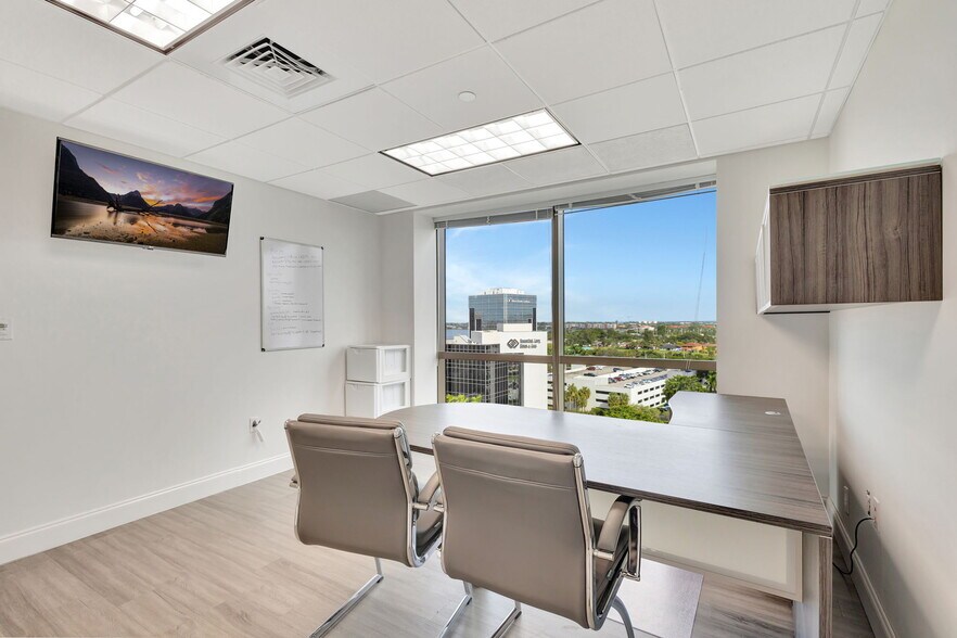 More Photos Of 1645 Palm Beach Lakes Blvd, West Palm Beach Office For Lease