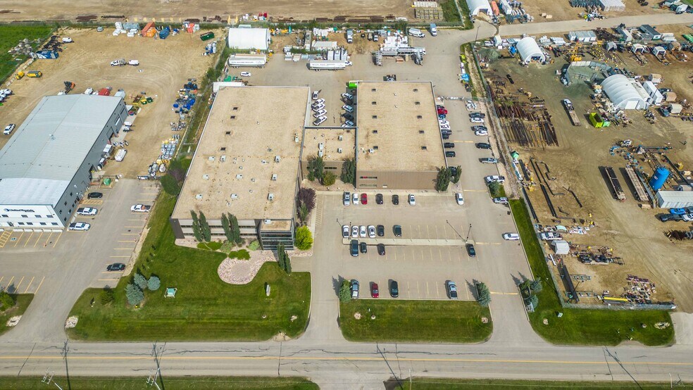 More Photos Of 25672 111 Ave, Parkland County Light Distribution For Sale