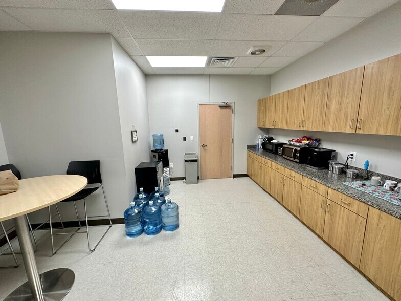 More Photos Of 801 Garmon Park Ct, Loganville Office For Lease