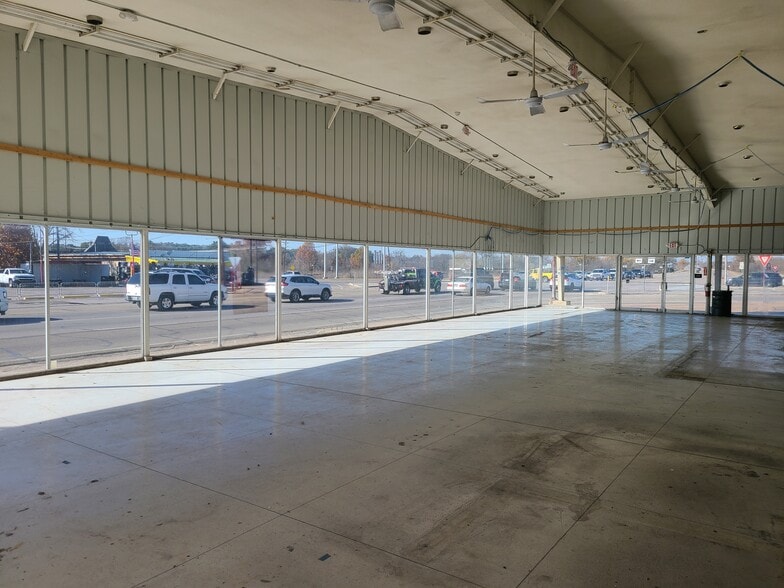 More Photos Of 1115 W Veterans Memorial Blvd, Killeen Auto Dealership For Lease