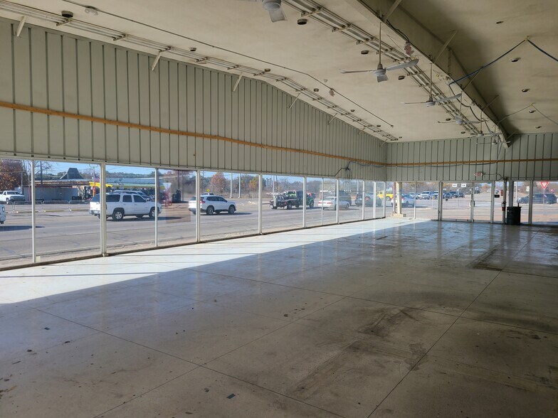 More Photos Of 1115 W Veterans Memorial Blvd, Killeen Auto Dealership For Sale