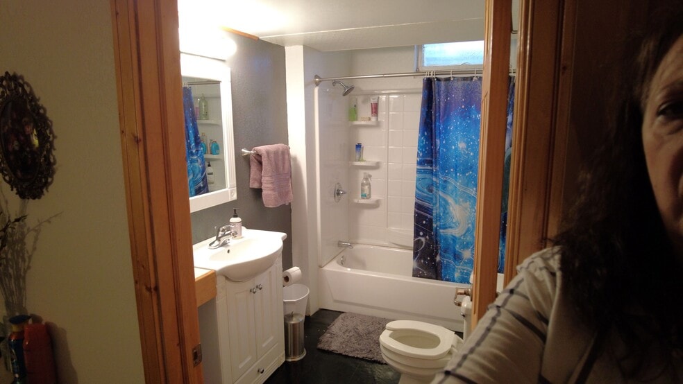 More Photos Of 704 Highway 12 W, Bowman Hotel For Sale