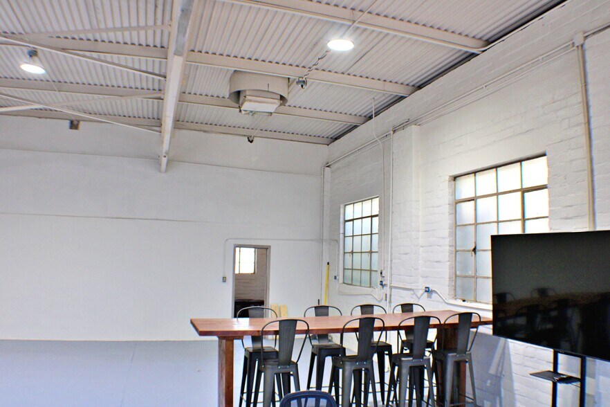 More Photos Of 1500 Wyoming Ave, El Paso Auto Repair For Lease