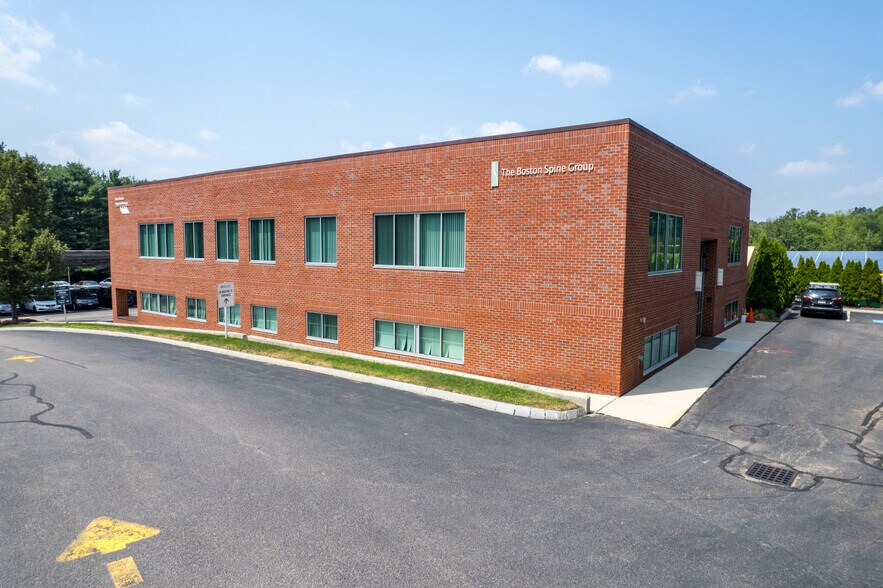 More Photos Of 32 Newton St, Southborough Medical For Lease