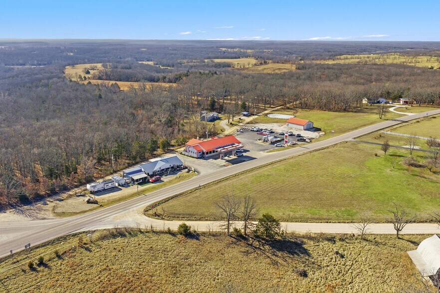 More Photos Of 7 Honey Springs Loop, Brumley Service Station For Sale