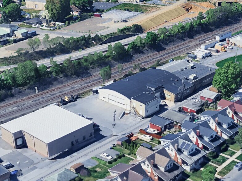 More Photos Of 3110 Pike St, Harrisburg Warehouse For Lease