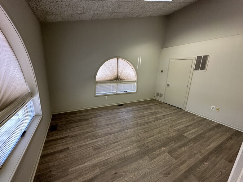 More Photos Of 701 W White Horse Rd, Voorhees Medical For Sale