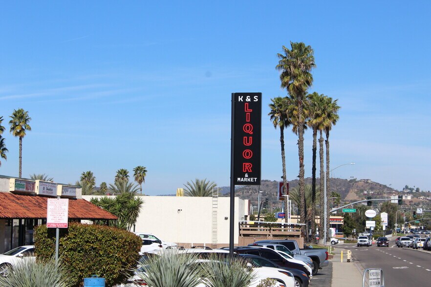 More Photos Of 305-321 N Ash St, Escondido Storefront For Lease