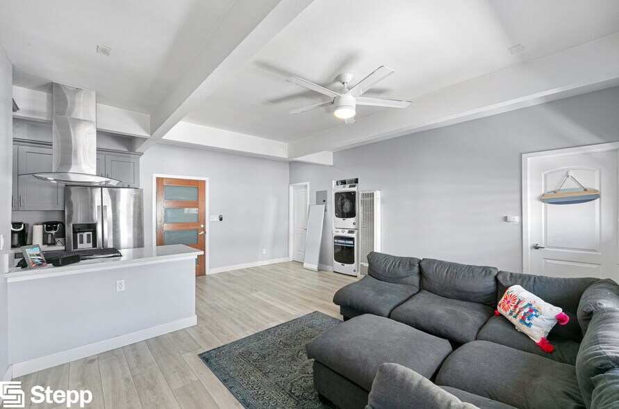 More Photos Of 338 Cedar Ave, Long Beach Apartments For Sale