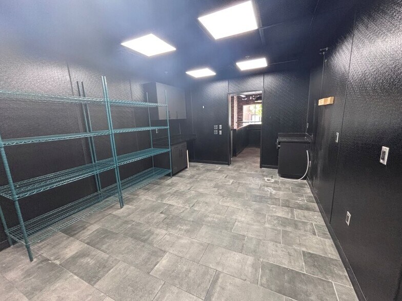 More Photos Of 302 Vine St, West Lafayette Apartments For Lease