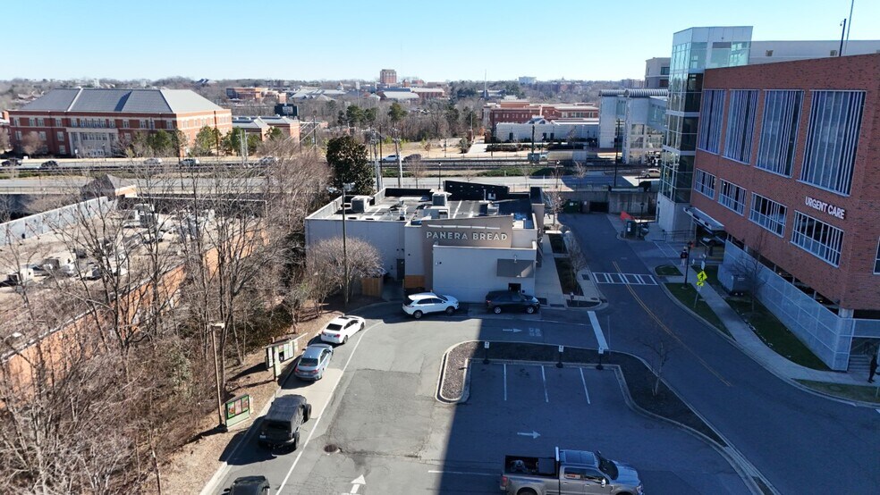 More Photos Of 9321 Jw Clay Blvd, Charlotte Restaurant For Lease
