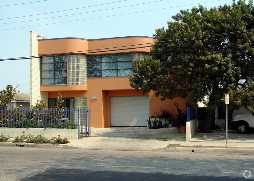 More Photos Of 15200 Mansel Ave, Lawndale Office For Lease