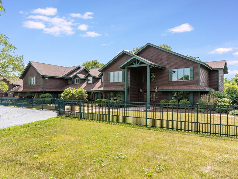 More Photos Of 22660 S Harlem Ave, Frankfort Flex For Sale