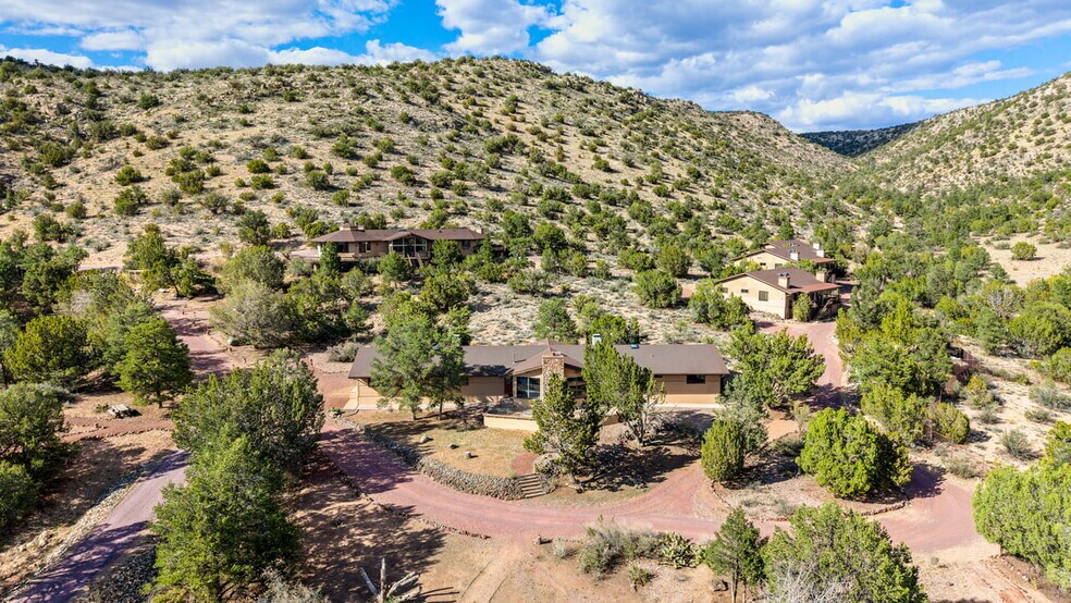 More Photos Of 28555 N Feather Mountain Rd, Paulden Lodge Meeting Hall For Sale