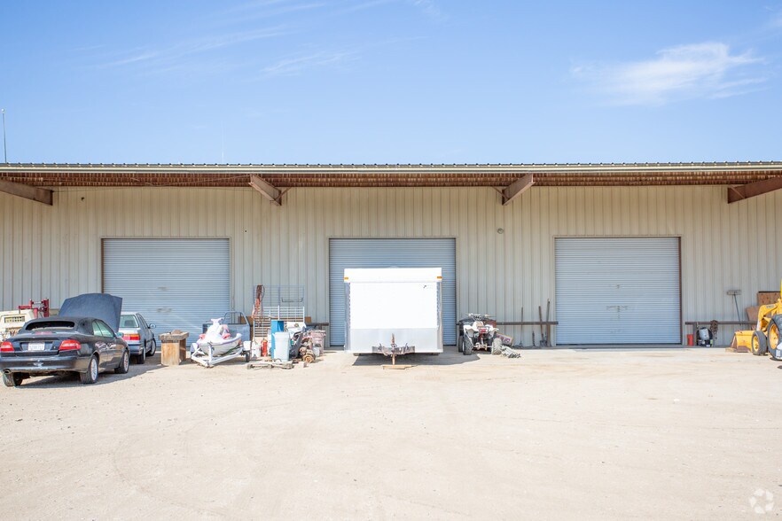 More Photos Of 55479 Yucca Trl, Yucca Valley Warehouse For Lease