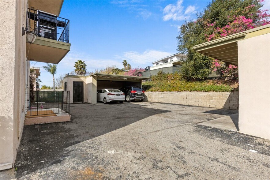 More Photos Of 850 Eucalyptus Ave, Vista Multifamily For Sale