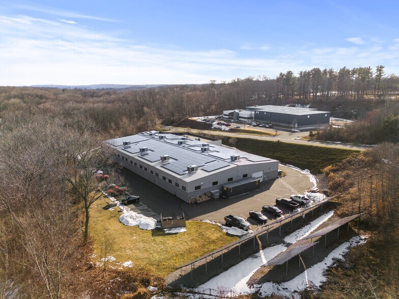 More Photos Of 2 Fox Hollow Rd, Oxford Manufacturing For Sale