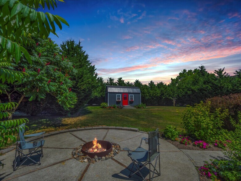 More Photos Of 1421 Pioneer Hwy, Stanwood Restaurant For Sale